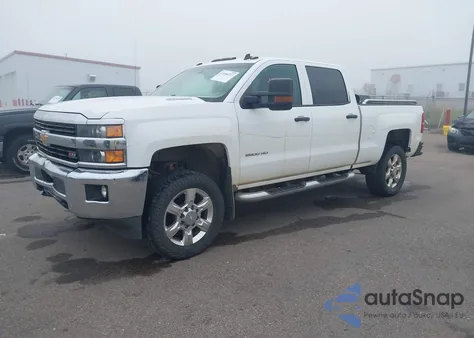 2015 Chevrolet Silverado 2500Hd Lt z USA, uszkodzony, nr VIN 1GC1KVE84FF170975